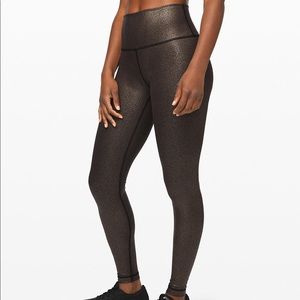 LULULEMON WINDER UNDER HR TIGHT 28” size 4